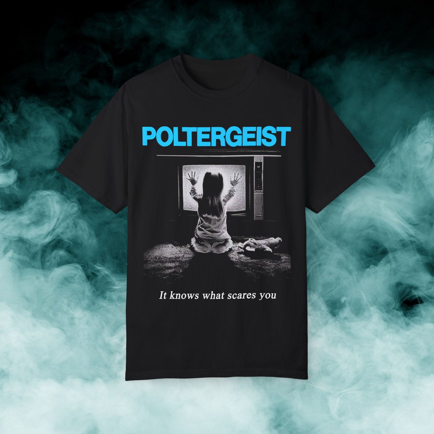 Poltergeist "It knows what scares you" Horror Movie T-shirt (Merch)