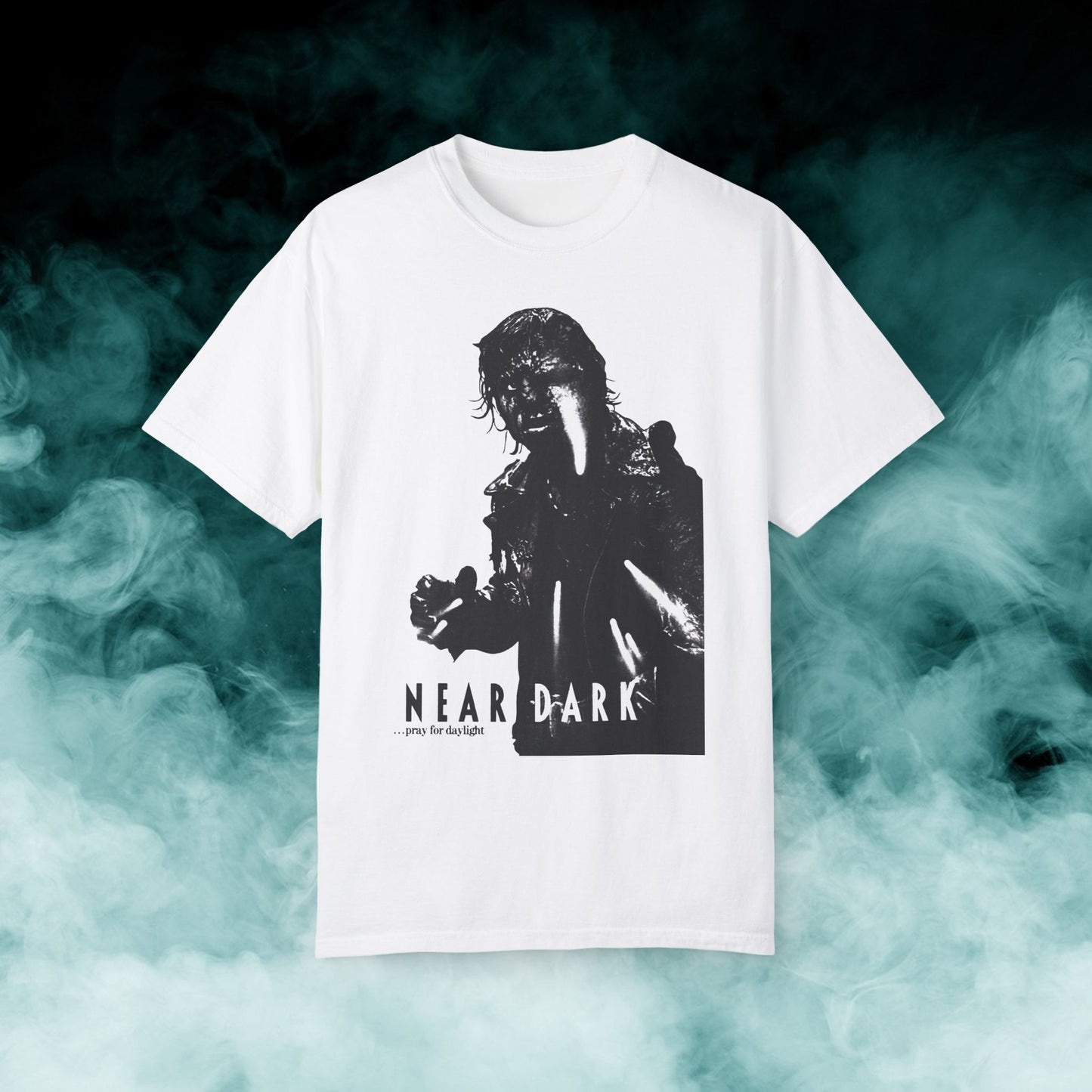 Near Dark "Pray for daylight" Horror Movie T-shirt (Merch)