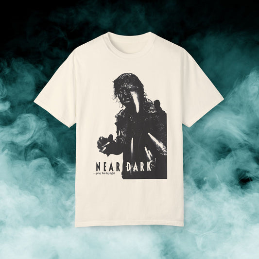 Near Dark "Pray for daylight" Horror Movie T-shirt (Merch)